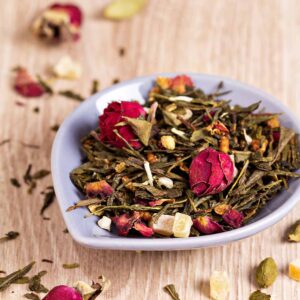 green-tea-with-fruits-spices-rose-petals-bamboo-leaves-21